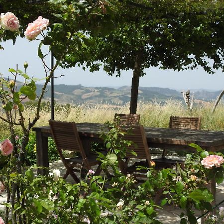 Casale Le Fontanelle Hotel Monte Grimano Terme Buitenkant foto