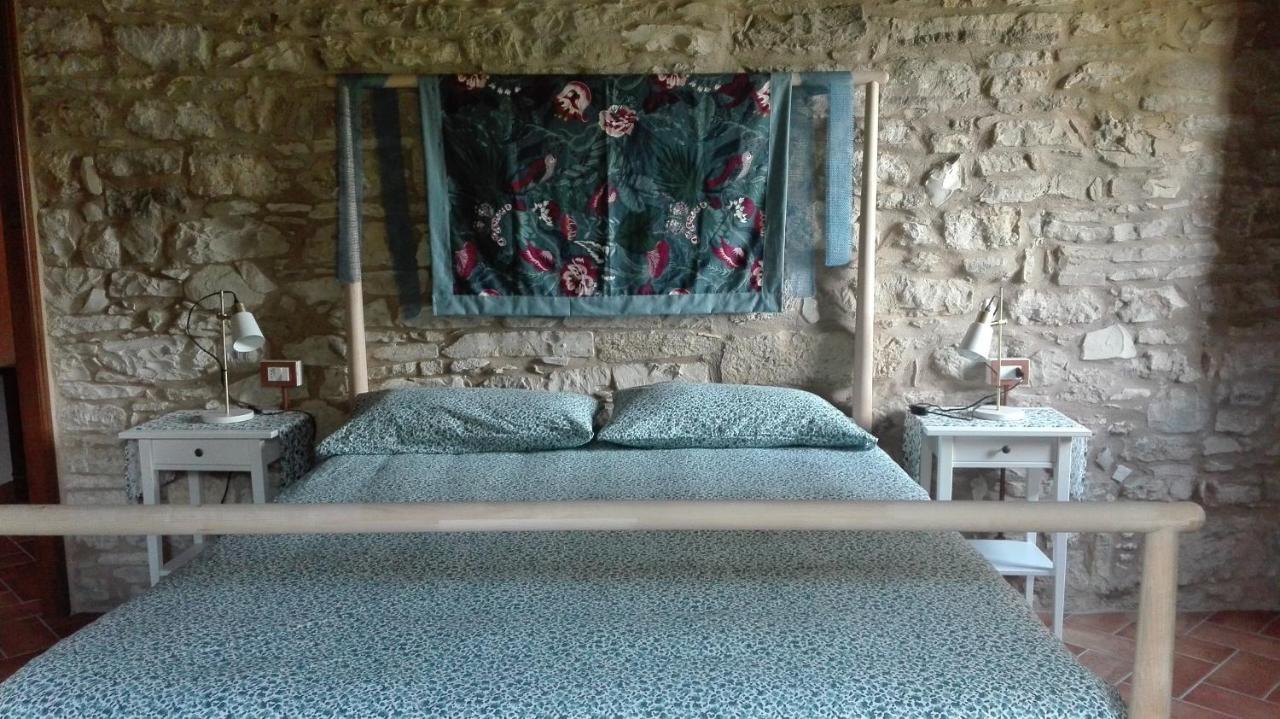 Casale Le Fontanelle Hotel Monte Grimano Terme Buitenkant foto