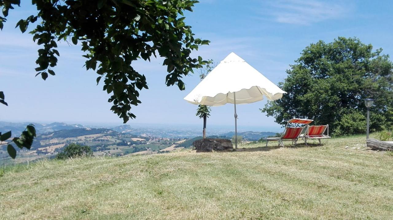 Casale Le Fontanelle Hotel Monte Grimano Terme Buitenkant foto