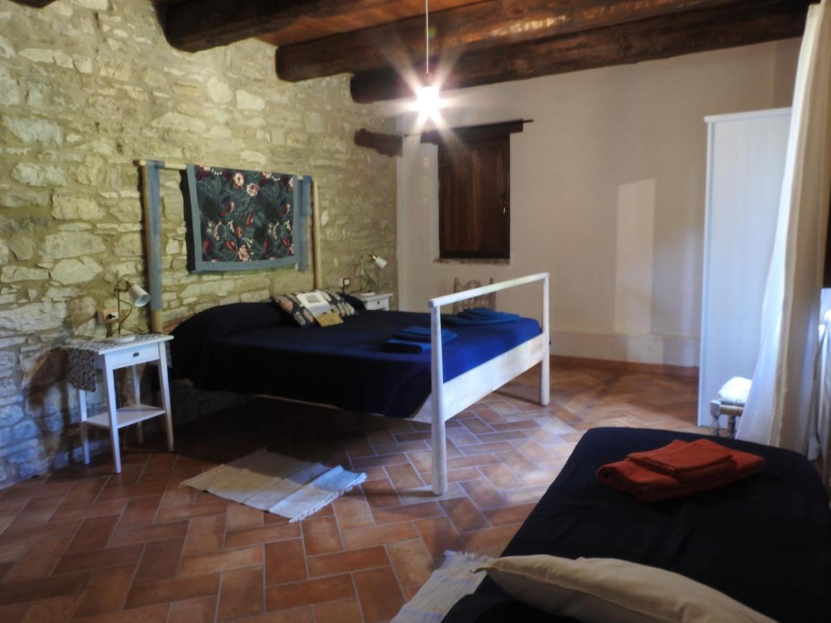 Casale Le Fontanelle Hotel Monte Grimano Terme Buitenkant foto